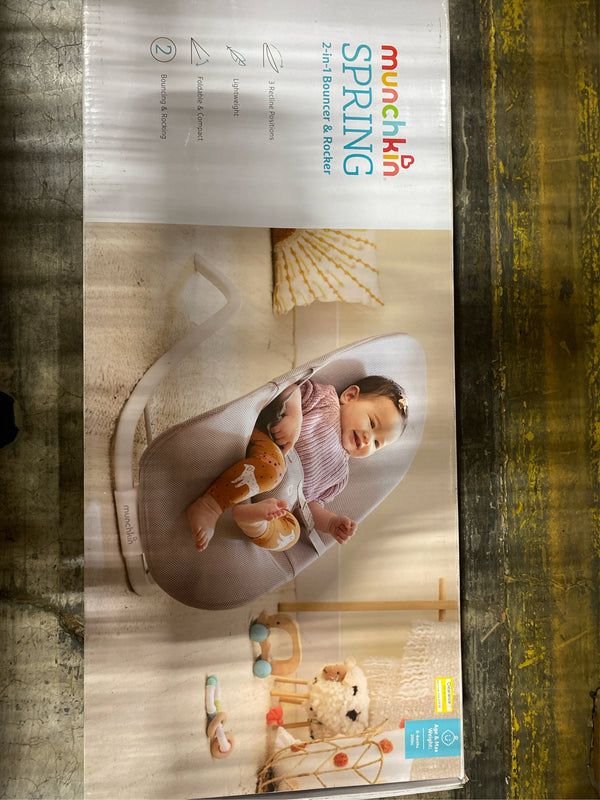 Munchkin  Spring 2-in-1 Infant Bouncer & Rocker, Lightweight with 3 Recline Positions, Unisex - G7 - 815