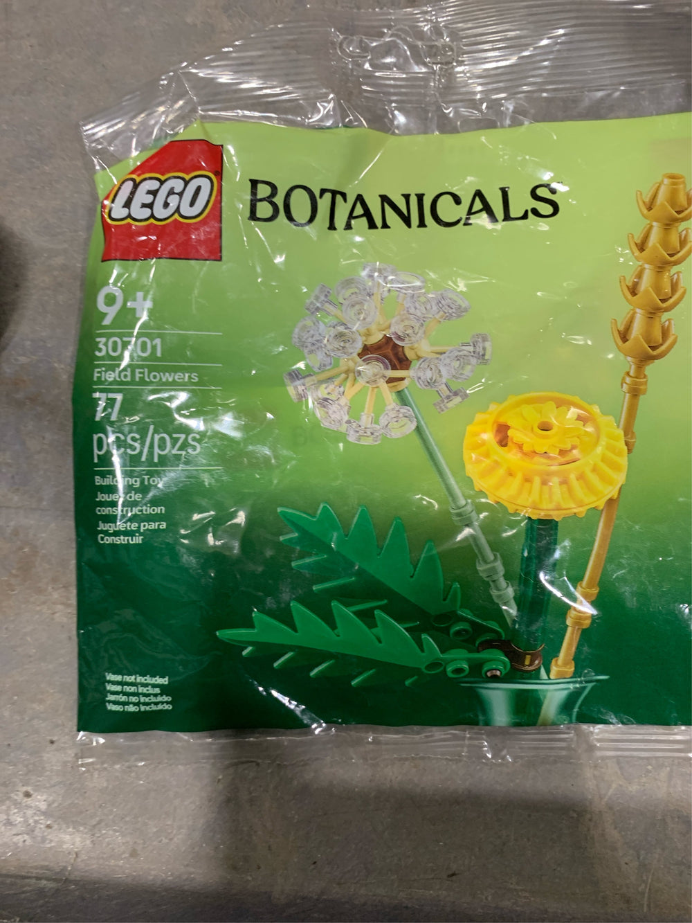 LEGO Botanicals Field Flowers Building Kit - G5 - 747 -A6-1128 -C7-1160