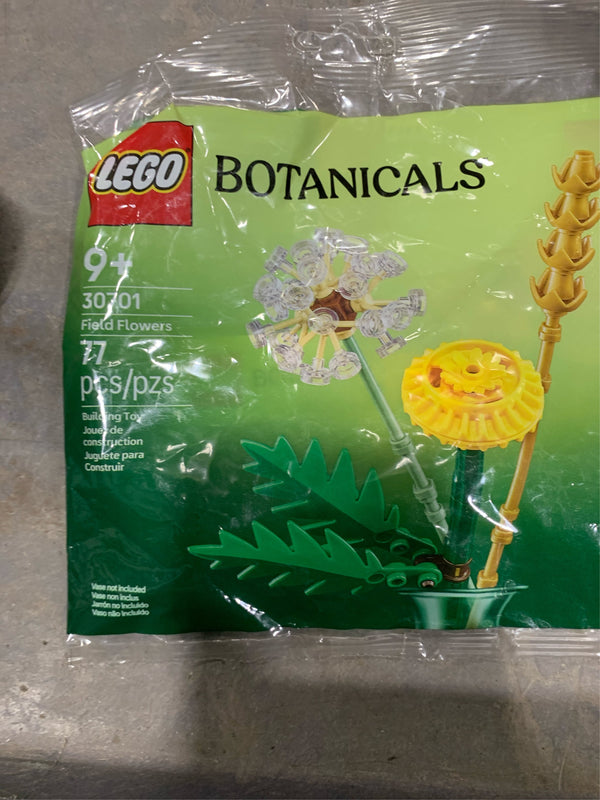 LEGO Botanicals Field Flowers Building Kit - G5 - 747 -A6-1128 -C7-1160
