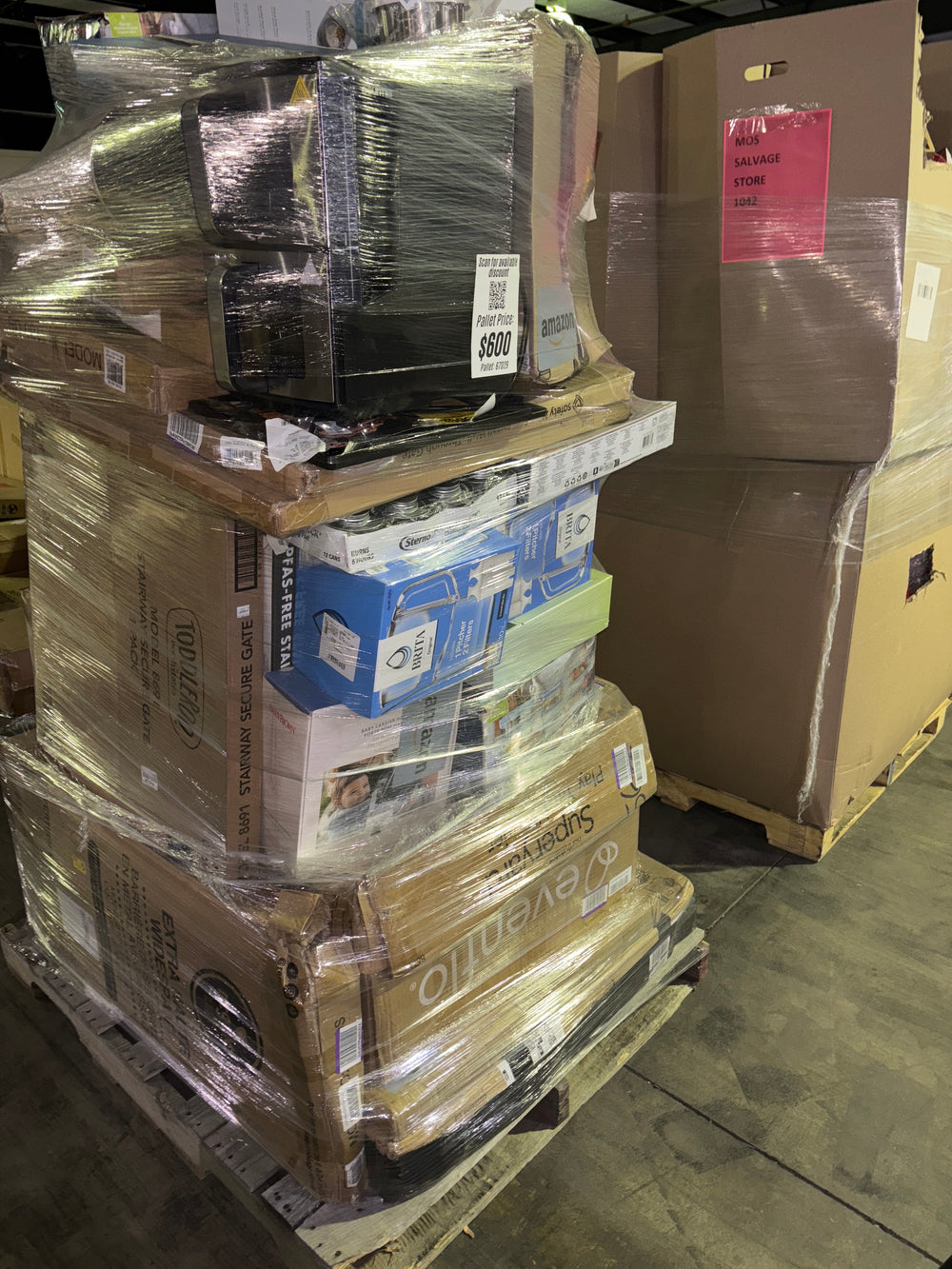 Pallet #670299