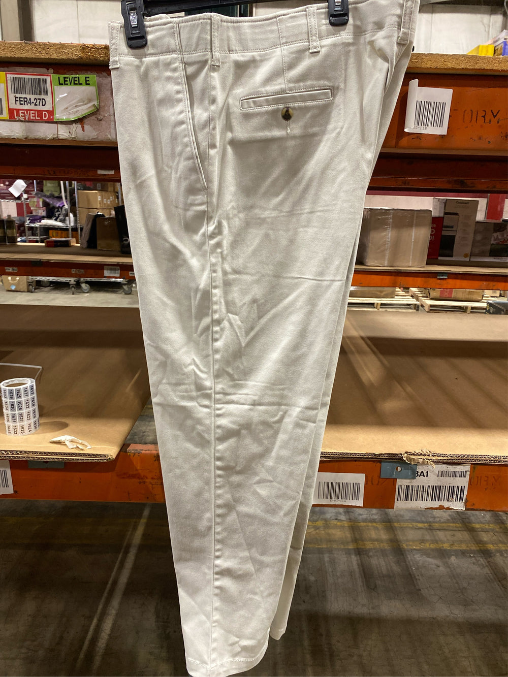Men's Haggar  Life Khaki  Straight-Fit Comfort Chino Flat-Front Pants Size 40/32 - J7 - 1616