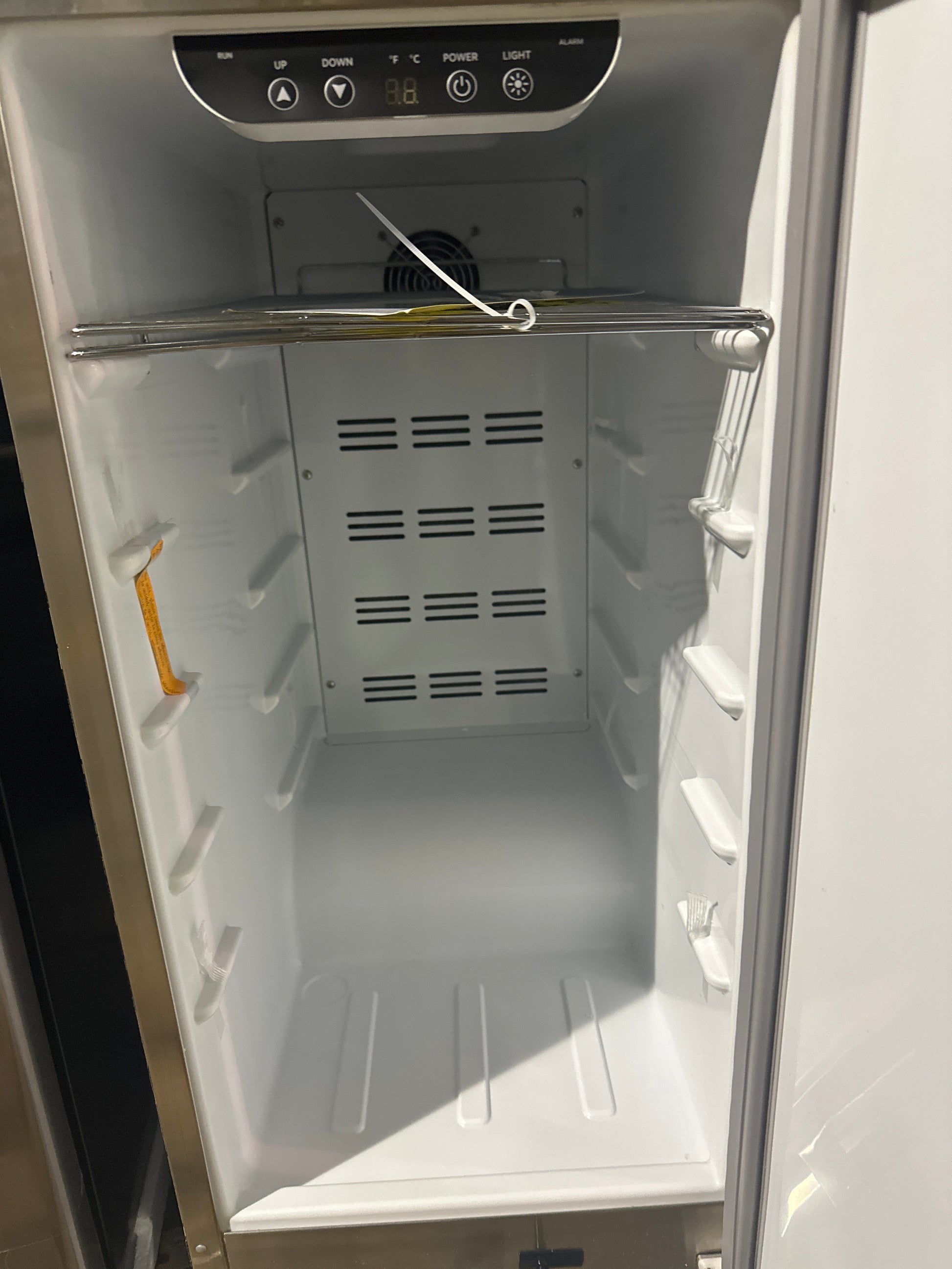3.1 cu. ft. Built-In Outdoor Refrigerator - untested (L6)