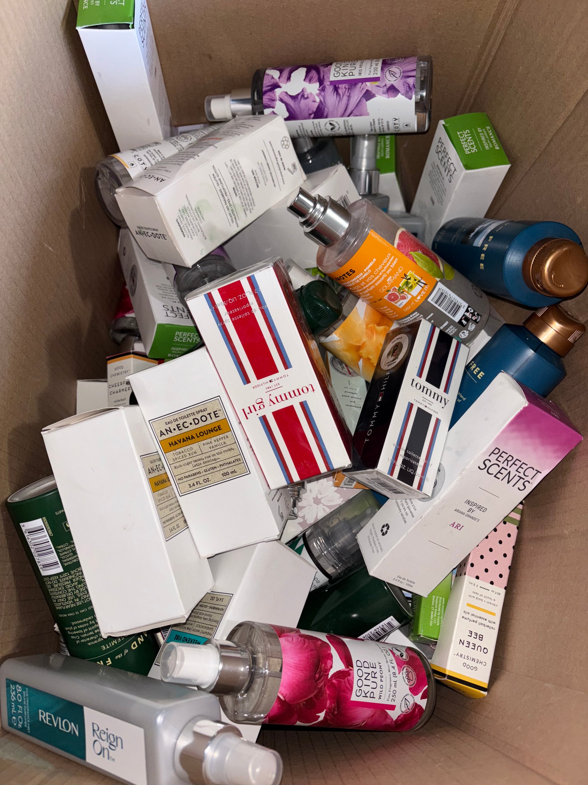 Women’s & Men’s Perfumes - 100 count box