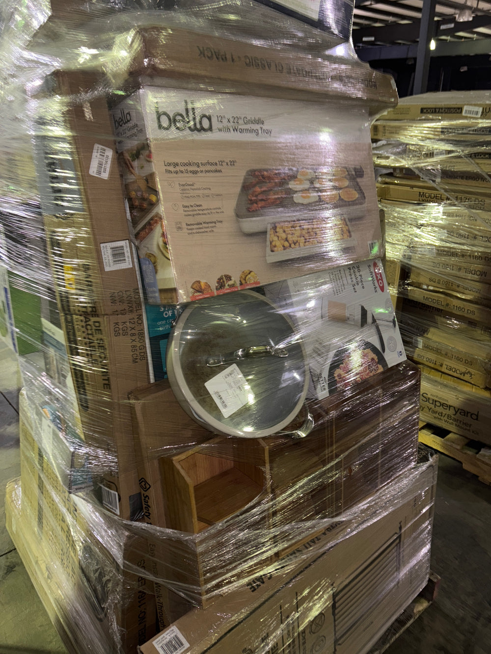 Pallet #670299
