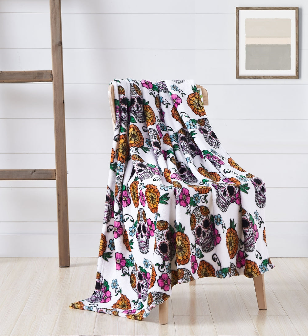THSS166 50 X 60 in. Novelty Sugar Skulls Printed Flannel Throw - J7-0226