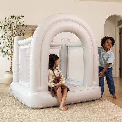 SMOL Mini Bounce House 1684