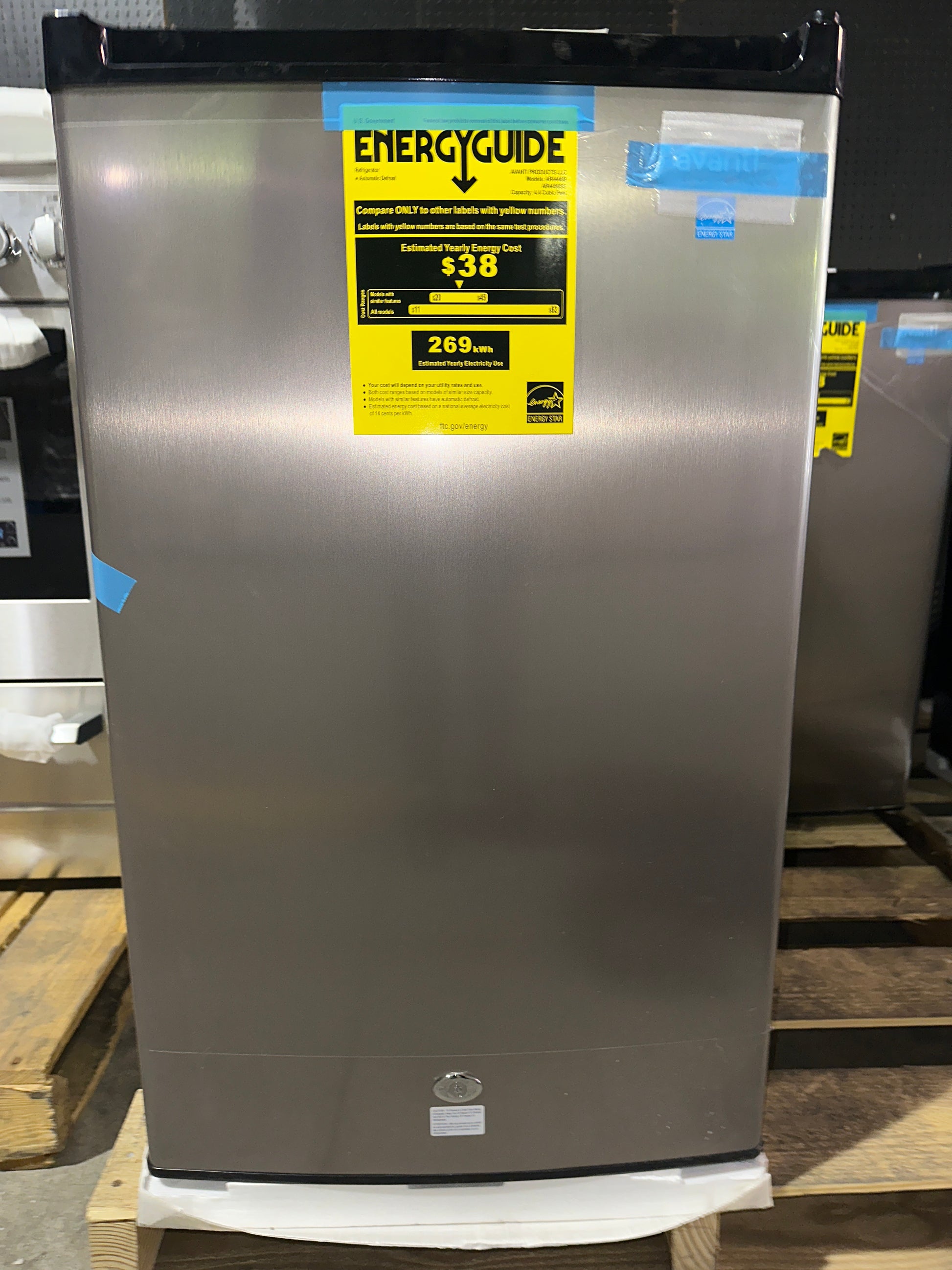 Avanti Model Rm4436ss - 4.4 Cf Counterhigh Refrige - untested (L28)