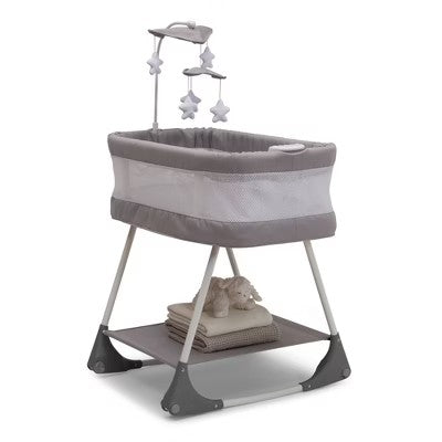 Simmons Kids' Shooting Star Rocking Bassinet with Airflow Mesh - Platinum - D8 - 534