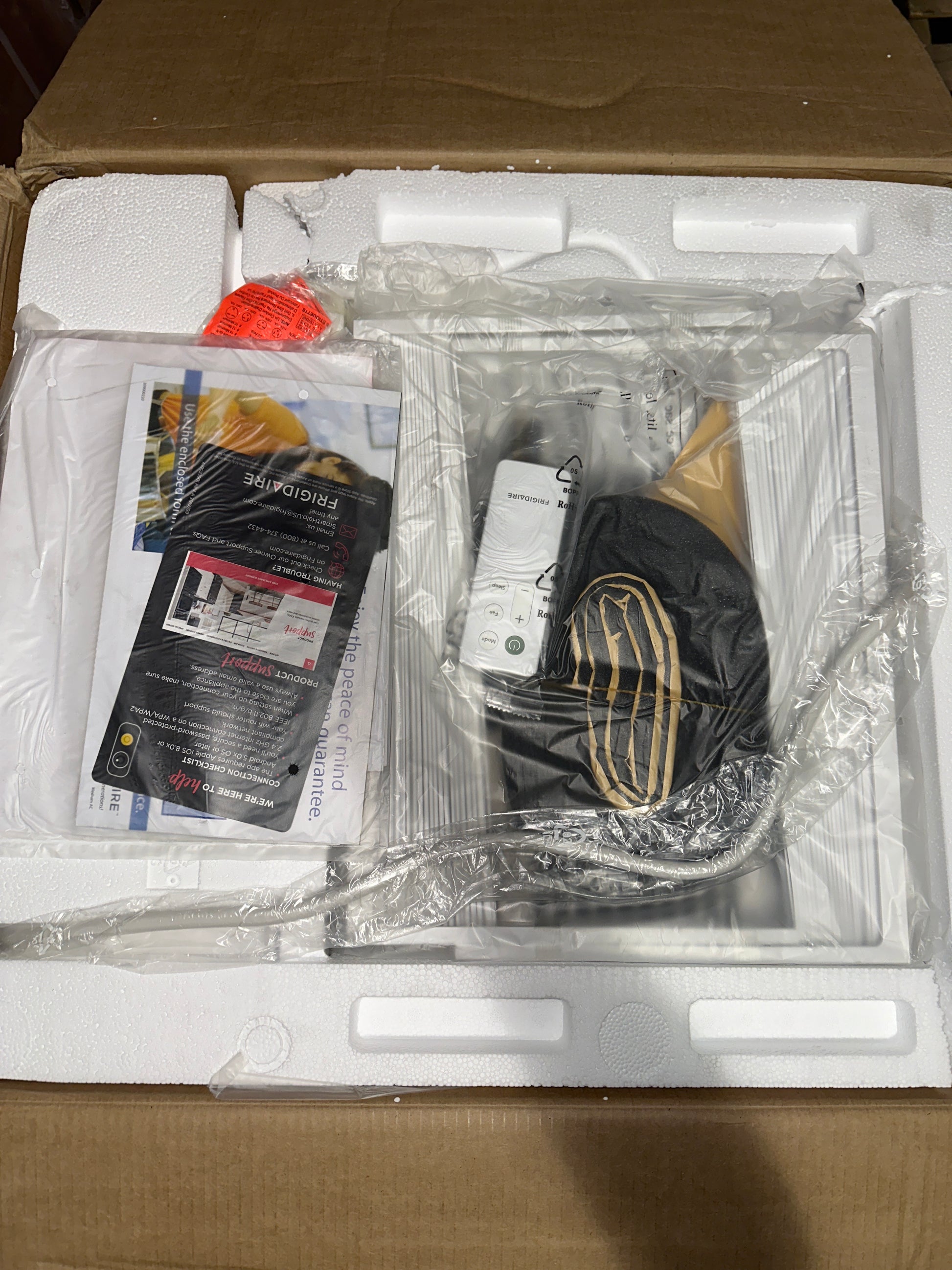 Frigidaire 10,000 BTU Smart Inverter Window Air Conditioner- Looks New  (L14)