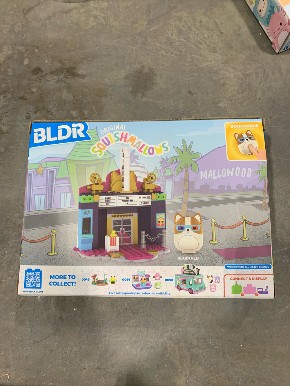 BLDR Squishmallows Reginald at The Movies Building Set - Reginald The Corgi Buildable Figure - Squishmallows Fans 8+, 0093 -B14-1350