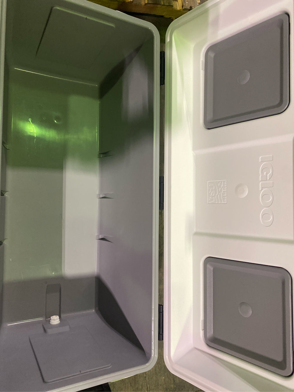 IGLOO Maxcold Outdoor Cool Box - K13 - 295