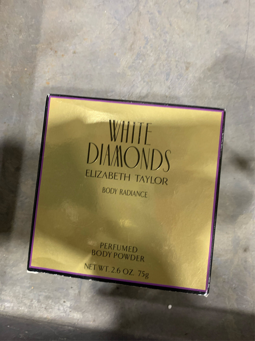 White Diamonds By Elizabeth Taylor Women Orange, Lily, Neroli, Bergamot, Italian Orris Root Body Powder 2.6 Ozl -A6-1120