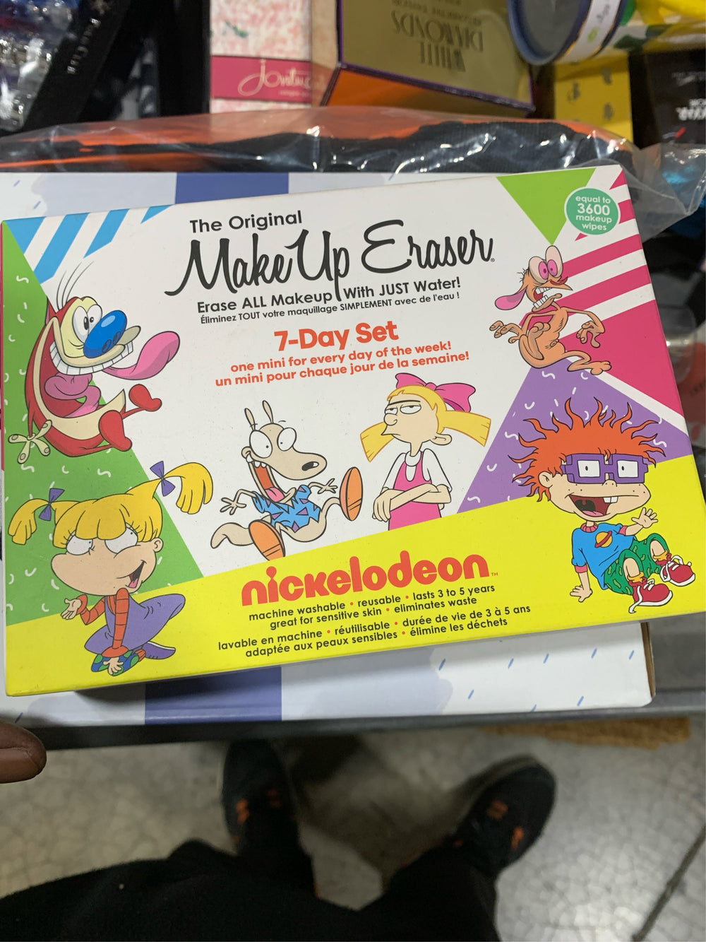Makeup Eraser 90's Nickelodeon 7 Day Set Colour: White - C2 - 350 -G3-0726 -G3-0727 -E12-0982 -E12-0983 -A5-1093 -A5-1095 -A6-1097