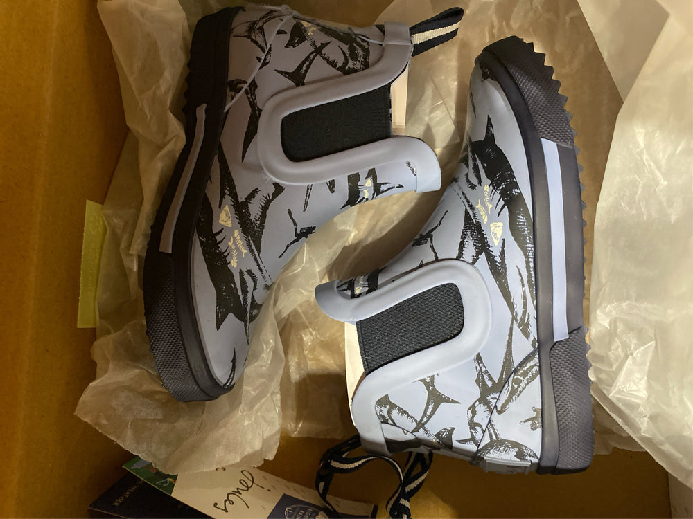 Blue Shark Rainwell Rain Boot - Kids Size 9 - F6 - 1809
