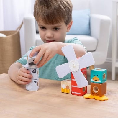Melissa & Doug Blockables Farm Friends Snap And Play, Mix And Match Connectable Wooden Building Blocks Play Set - 16Pc: Includes Animal Figures - E13 - 316