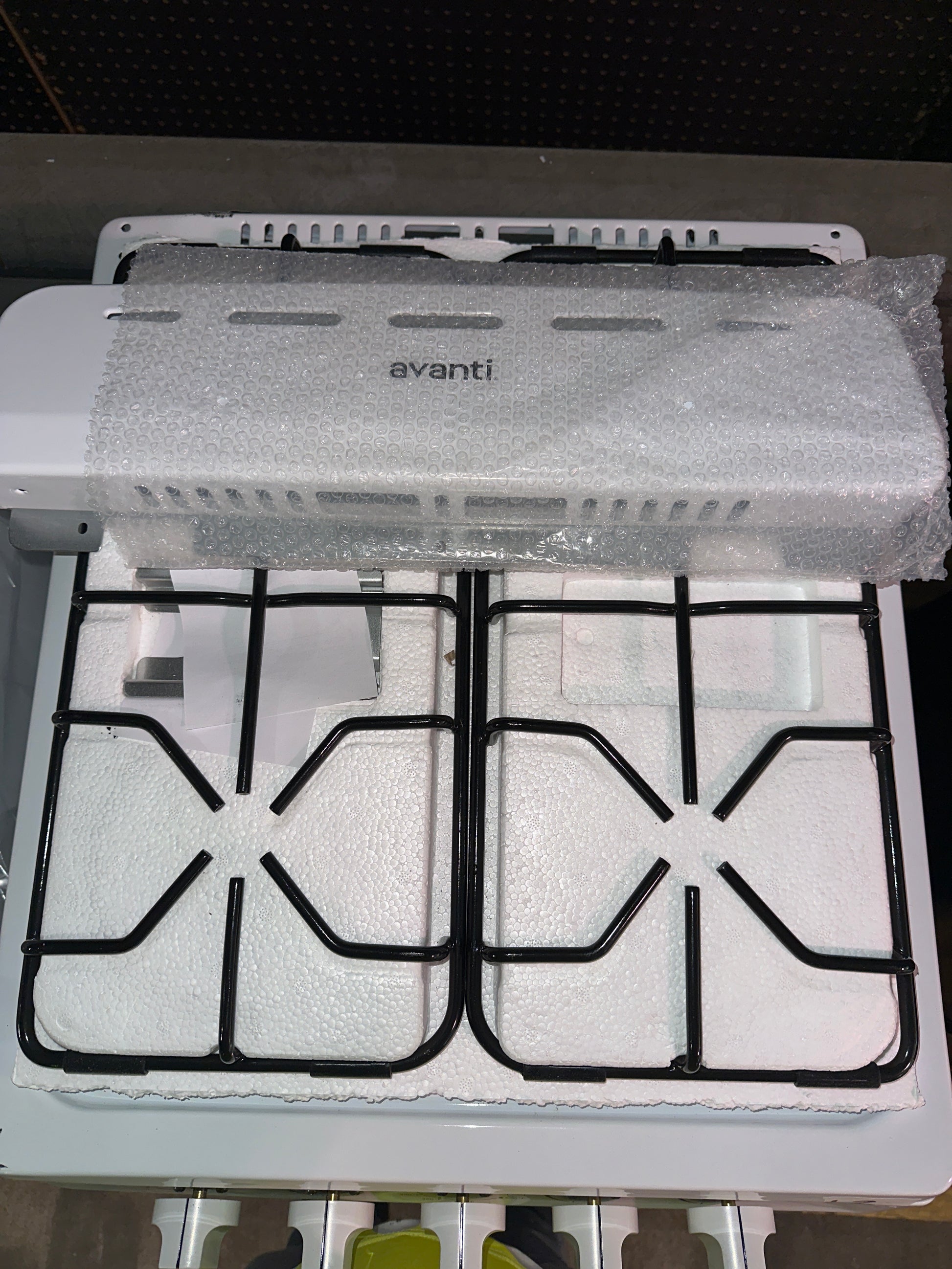 Avanti GRO20P0W Gas Range Oven Compact Freestanding - untested (L2)