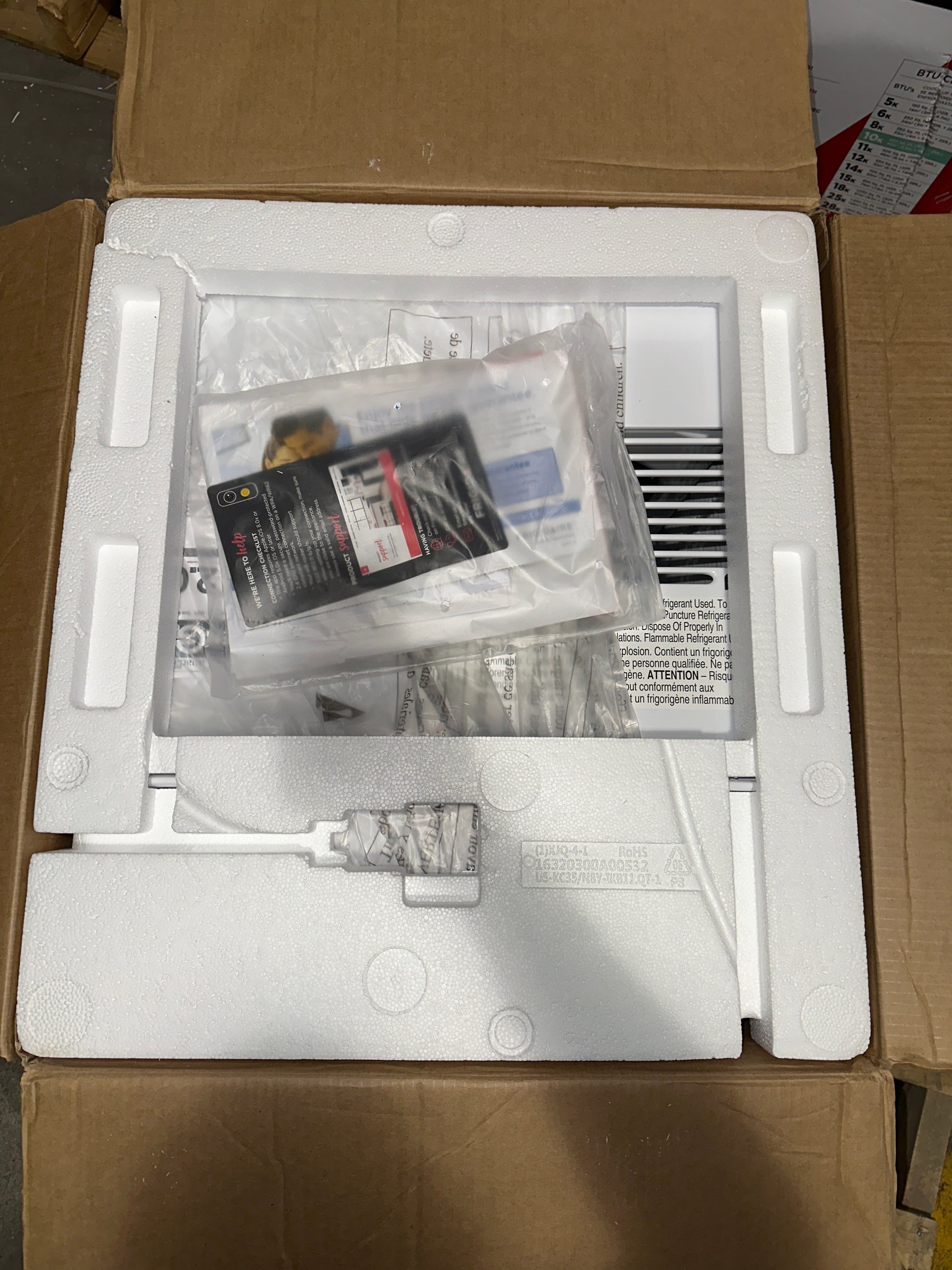 Frigidaire 10,000 BTU Smart Inverter Window Air Conditioner- Looks New (L12)