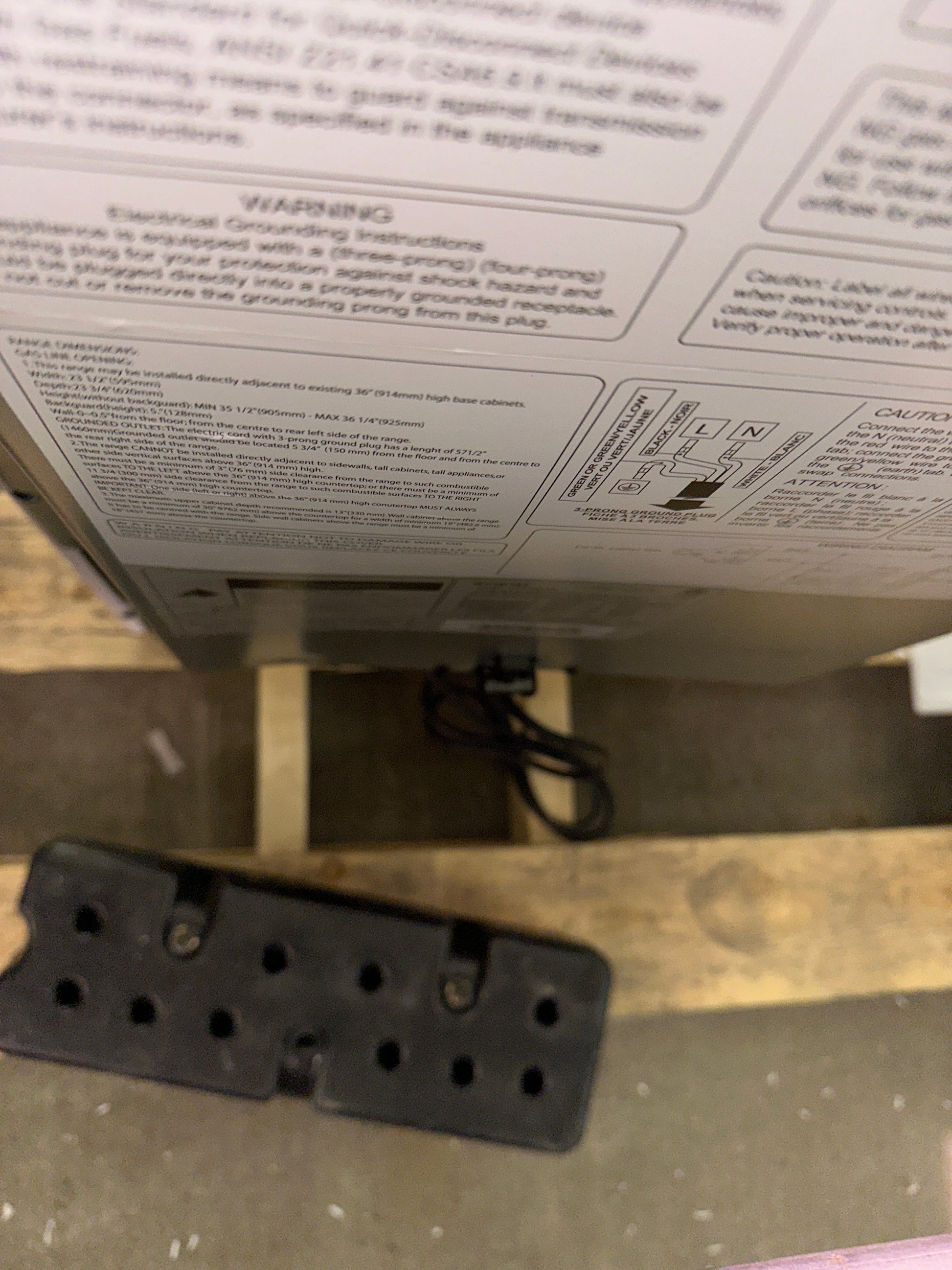 Avanti GRO20P0W Gas Range Oven Compact Freestanding - untested (L2)