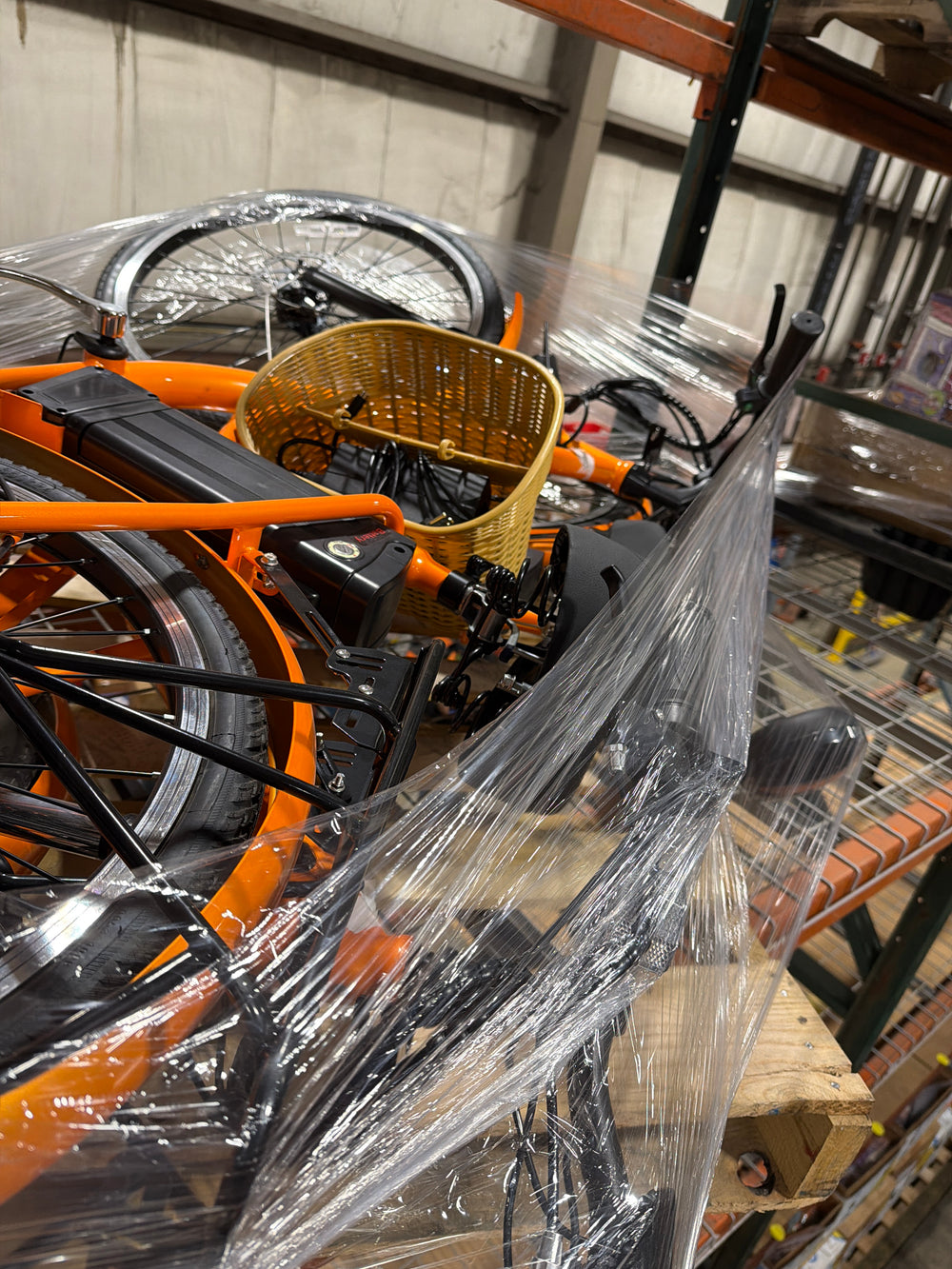 Pallet K1846 *FOR PARTS ONLY*