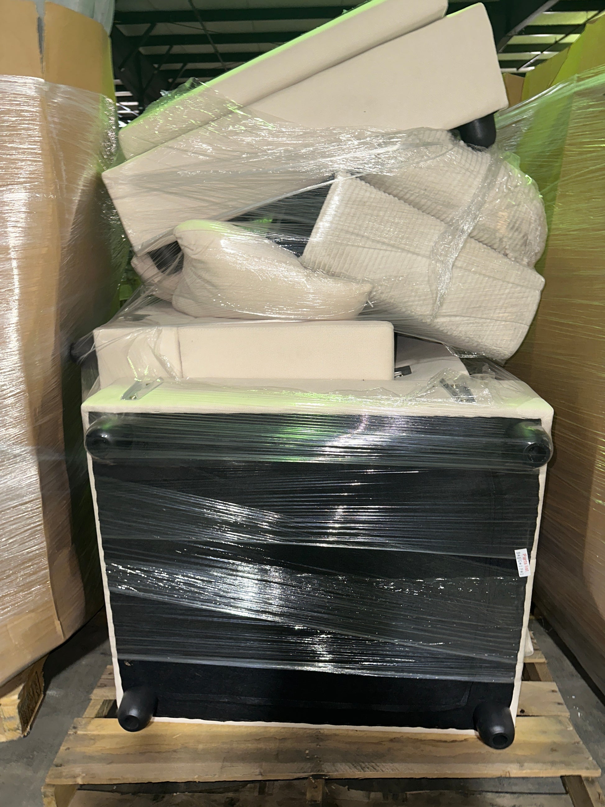 Pallet #24589