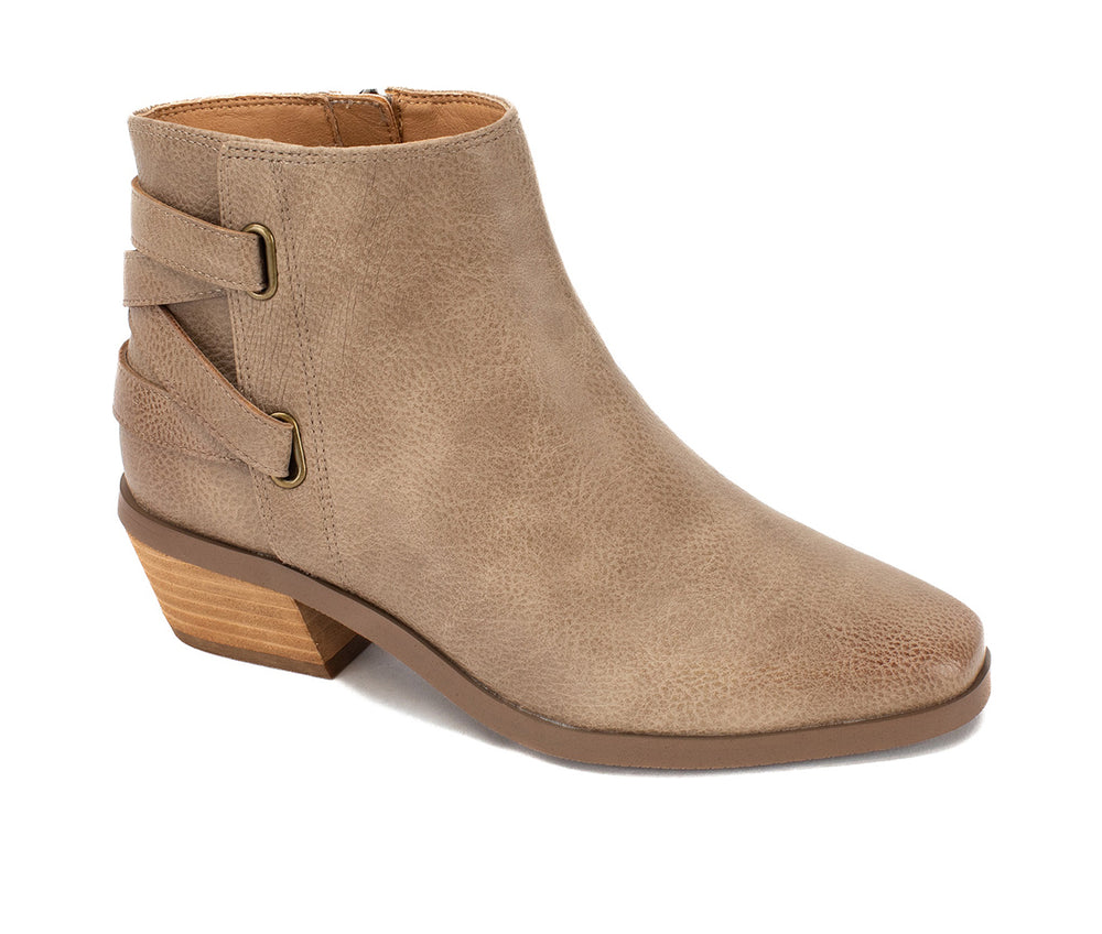 Yellow Box Shoes Women's Casual Boots TAUPE - Taupe Lania Boots - Women - Size 8 - C6 - 371