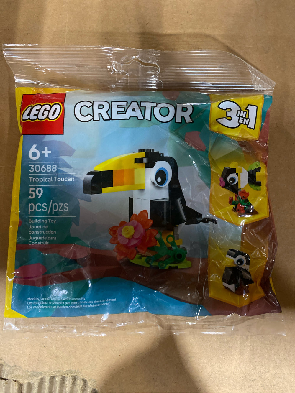 LEGO Creator 3 in 1 Tropical Toucan - Transforms from Toucan to Fish to Penguin - Travel Toy for Kids - L3 - 1384