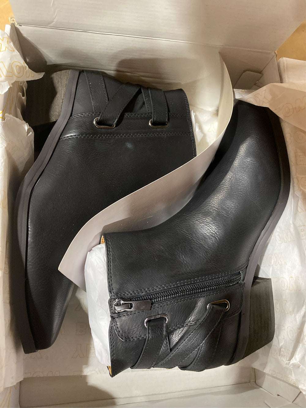 Yellow Box Shoes Women's Casual Boots BLACK - Black Lania Boots - Women Size 7.5M - E11 - 908