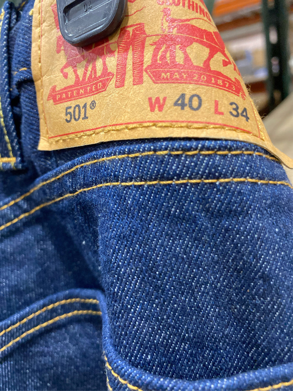 Men's Levi's  501  Original-Fit Stretch Jeans Size 40x34 - J7 - 1620