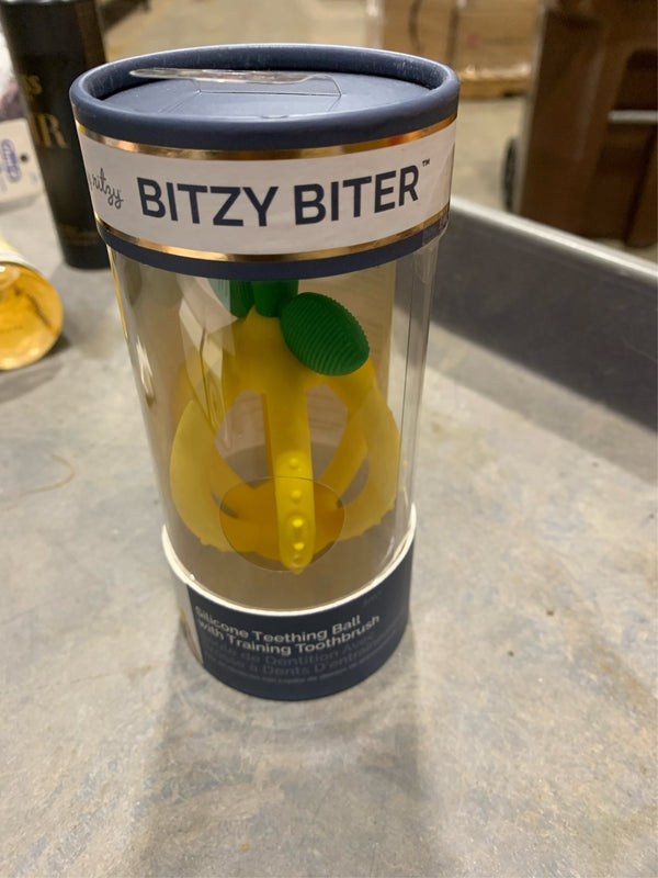Itzy Ritzy Bitzy Biter Teether - Lemon - G4 - 692 -B6-1131 -B6-1132