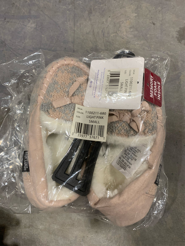 Light Pink Pattern Moccasins - Kids Girls Size Small 10-11 - H7 - 972 -B8-1207 -B9-1208