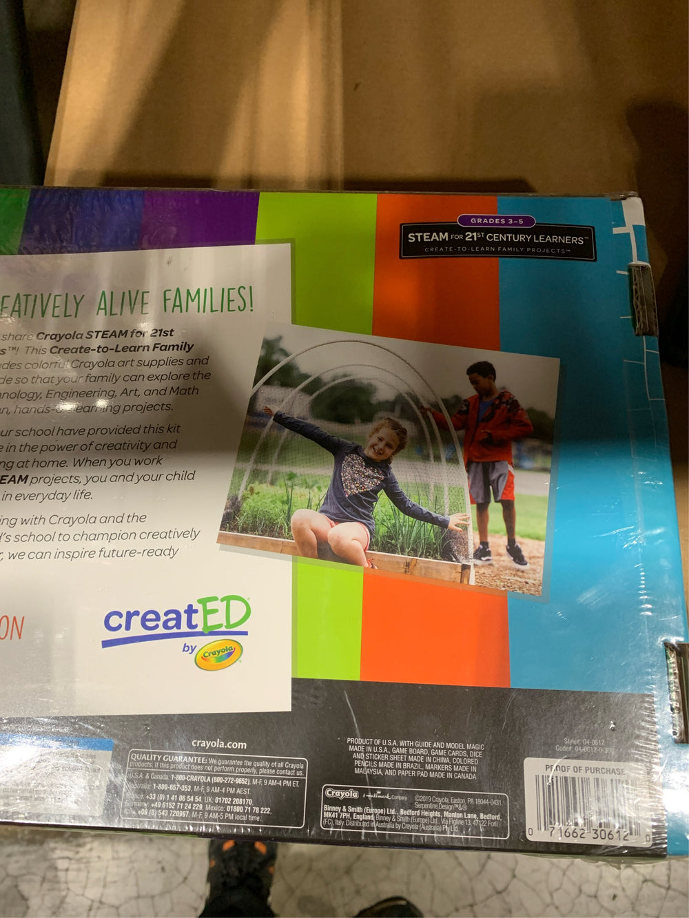 Crayola  CreatED STEAM Family Engagement Kit, Grades 3 - 5 -K2-1412
