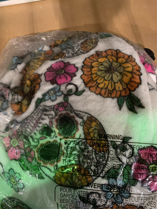 THSS166 50 X 60 in. Novelty Sugar Skulls Printed Flannel Throw - J7-0226 -J7-0227