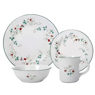 Pfaltzgraff  Winterberry 16-pc. Dinnerware Set -c9-1228