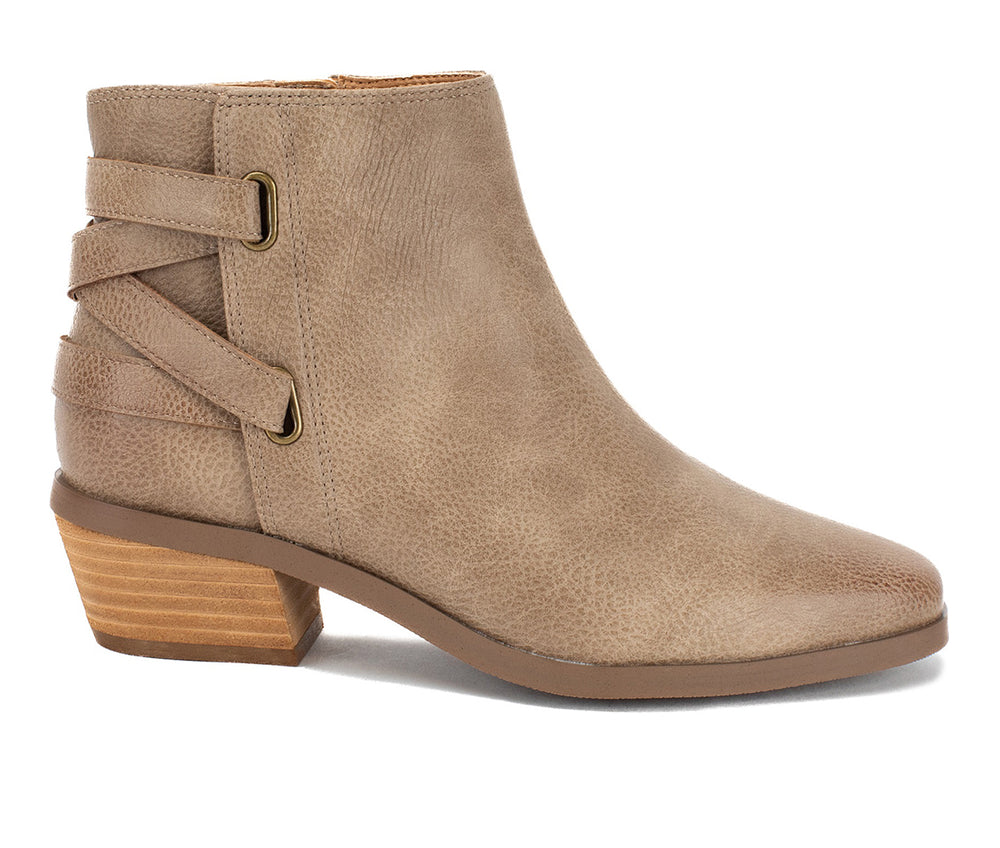 Yellow Box Shoes Women's Casual Boots TAUPE - Taupe Lania Boots - Women - Size 8 - C6 - 371