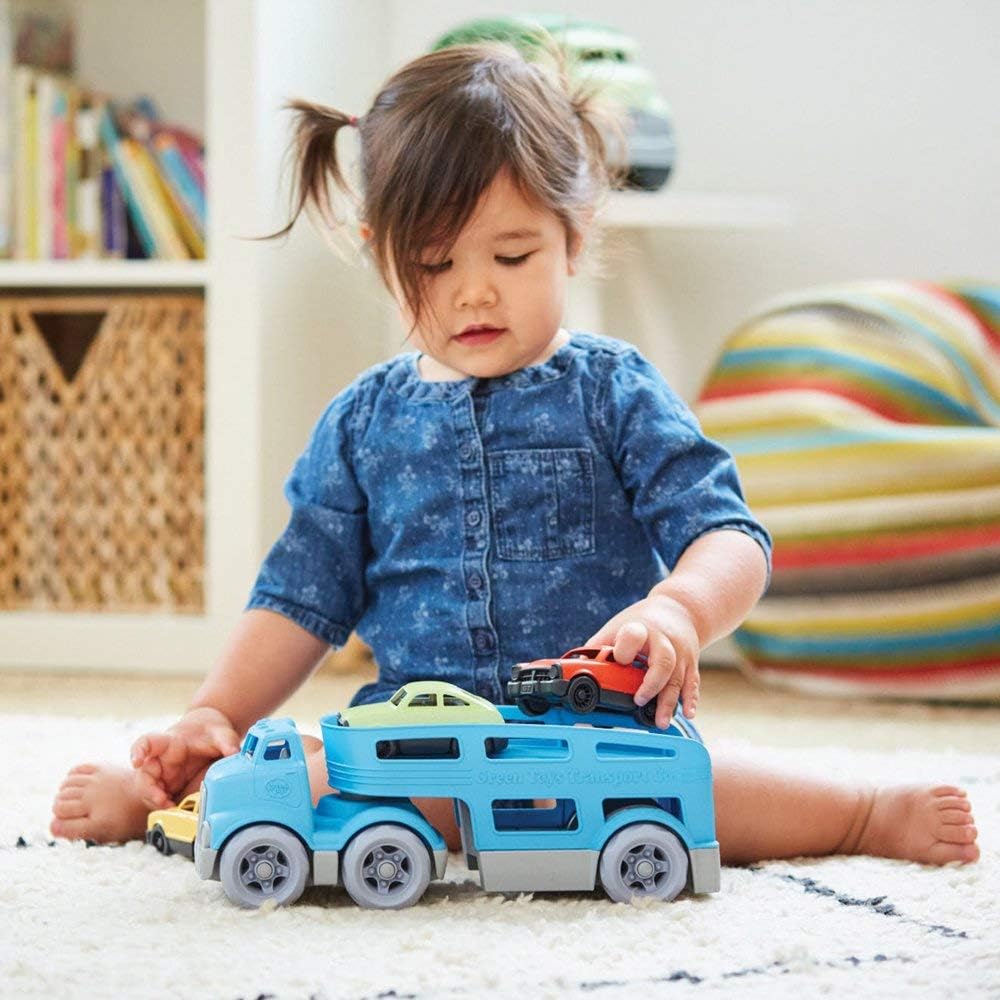 Green Toys Car Carrier, Blue - Pretend Play, Motor Skills, Kids Toy Vehicle. No BPA, phthalates, PVC. Dishwasher Safe, Recycled Plastic, Made in USA. 1462