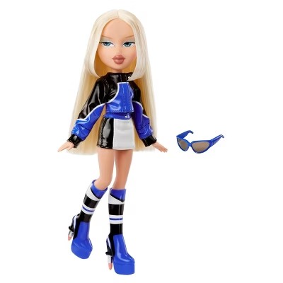 Bratz Scorchin' Cloe Fashion Doll with Accessories: Articulated, Removable Clothes, Straight Blonde Hair, Blue Eyes Includes Accessories 1294