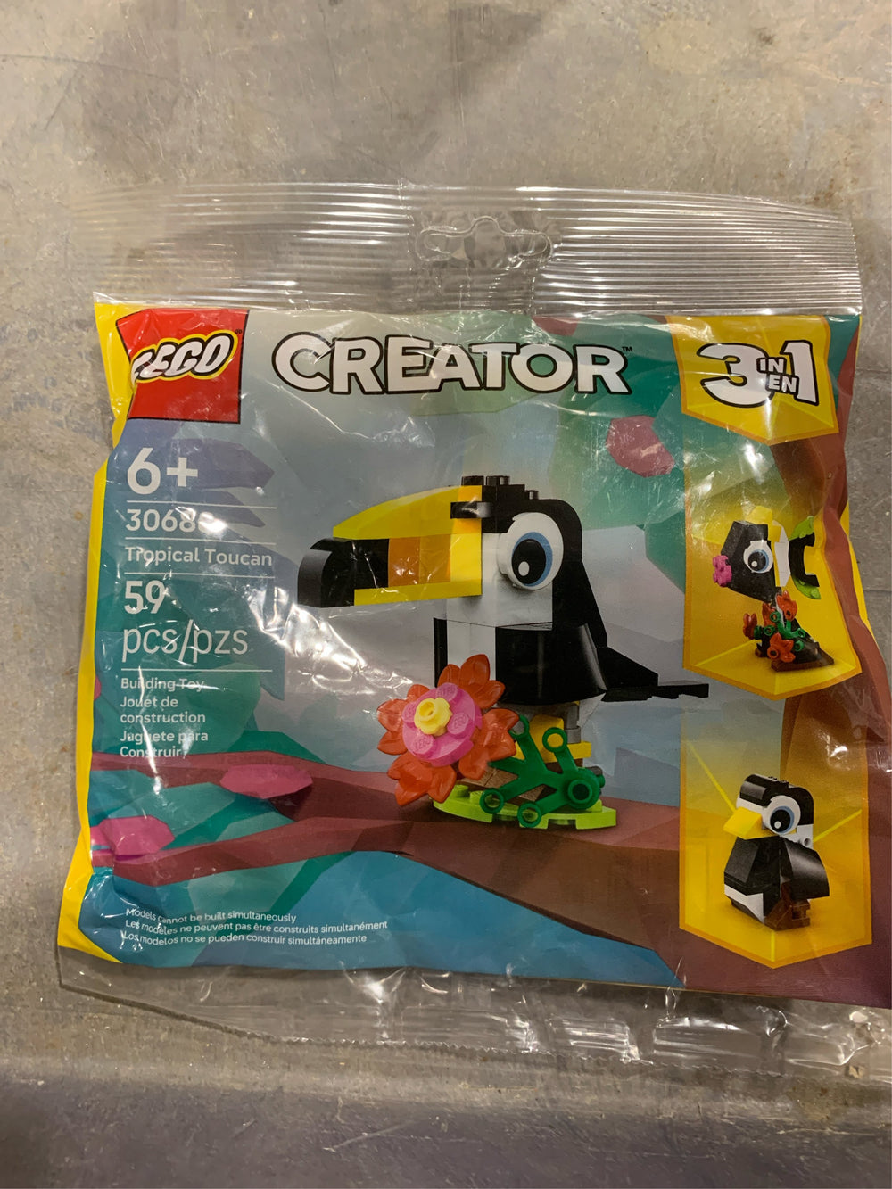 LEGO Creator 3 in 1 Tropical Toucan - Transforms from Toucan to Fish to Penguin - Travel Toy for Kids - G6 - 763 -A6-1129
